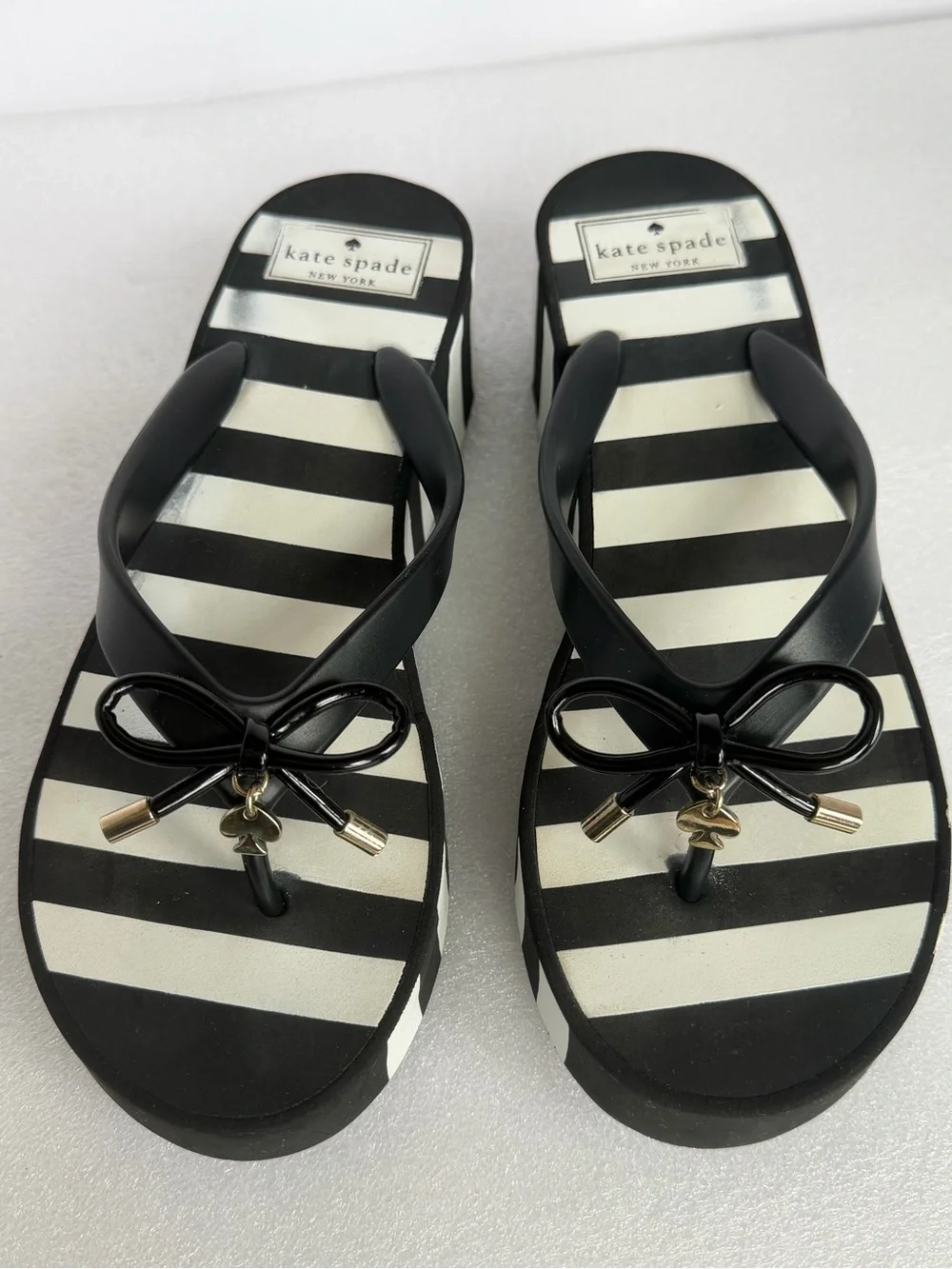 KATE SPADE Rhett Black White Striped Bow Platform Flip Flop Sandals Size 8
